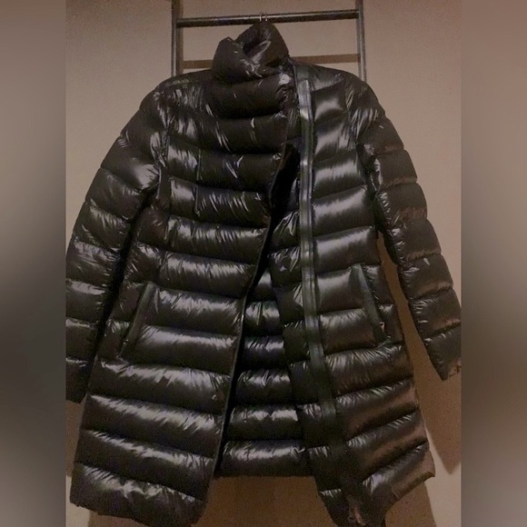Mackage down size Medium - Picture 1 of 5